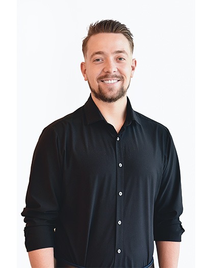 Dr. Carson Penner | Chiropractor | Complete Health | Chiropractic & Wellness Center | SW Calgary