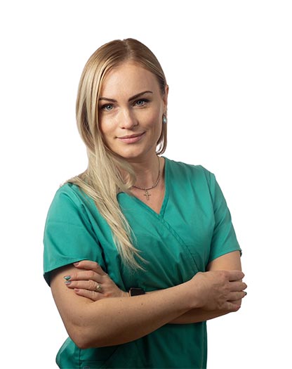 Dr. Viktorria Taylor | Complete Health | Chiropractic & Wellness Clinic | SW Calgary